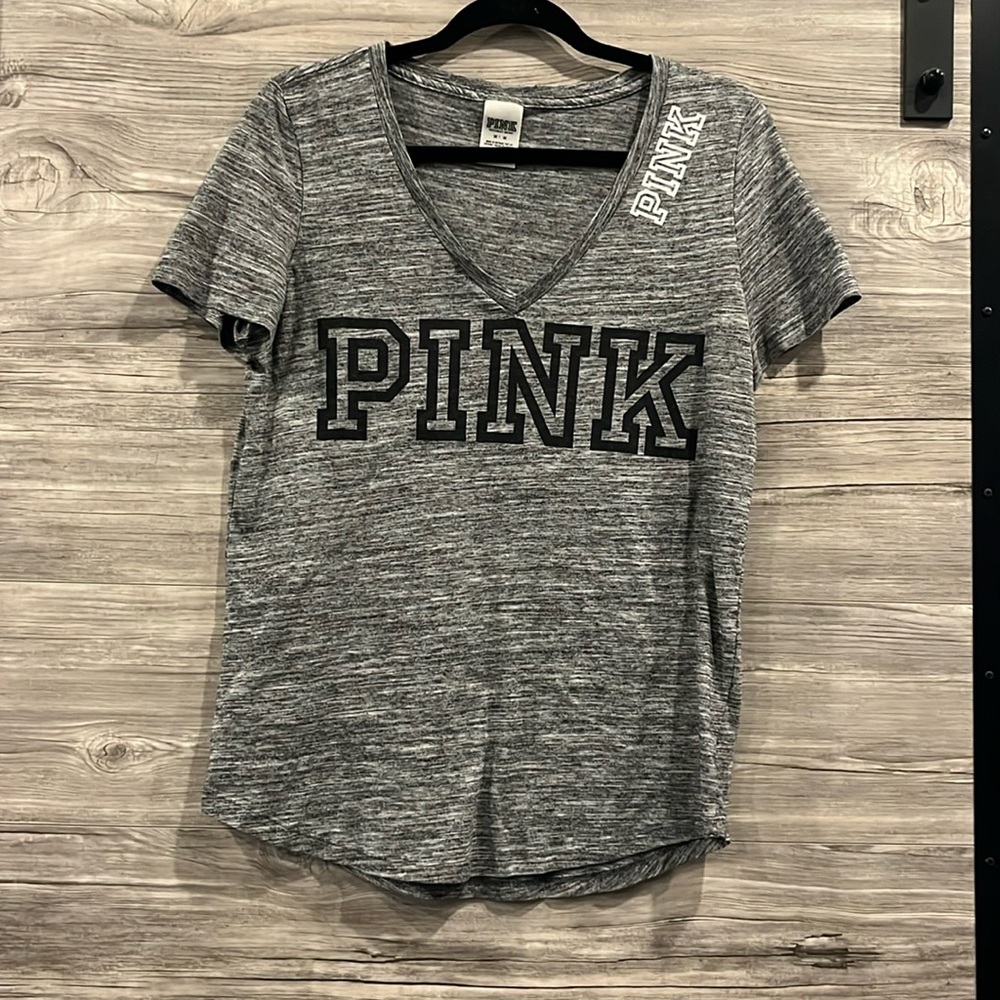 3 for $25💚 PINK T-shirt